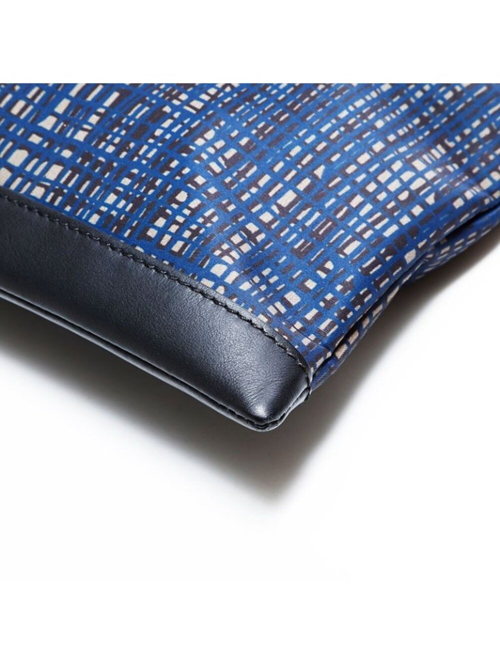 Balenciaga Clutch Clip Nylon Check - Picture 6 of 10